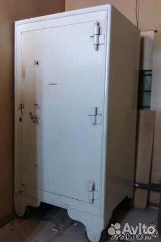 Сейф антикварный