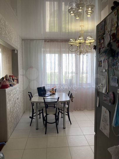 3-к. квартира, 79,8 м², 10/10 эт.