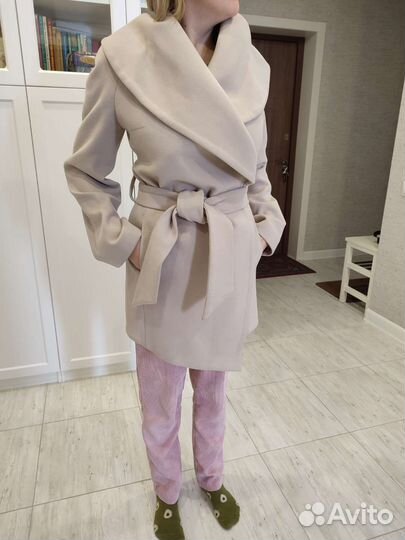 Пальто женское демисезонное размер 42