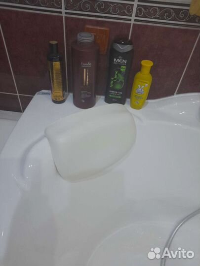 Мягкие подголовники на ванну