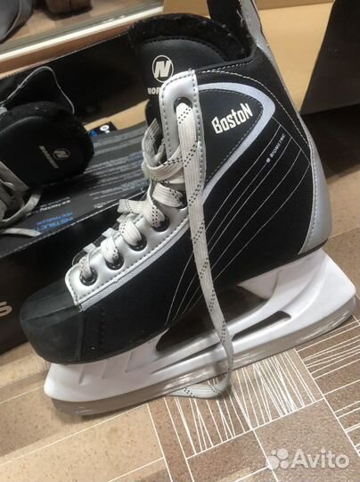 Коньки хоккейные 36 размер