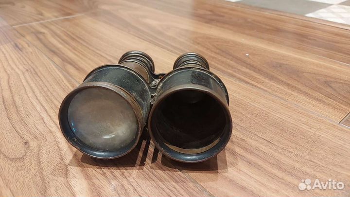Старинный бинокль