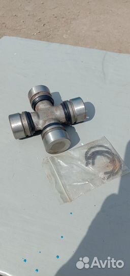 Крестовина карданного вала