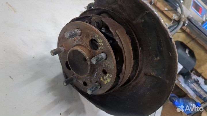 Ступица (кулак, цапфа) Lexus ES, 2009