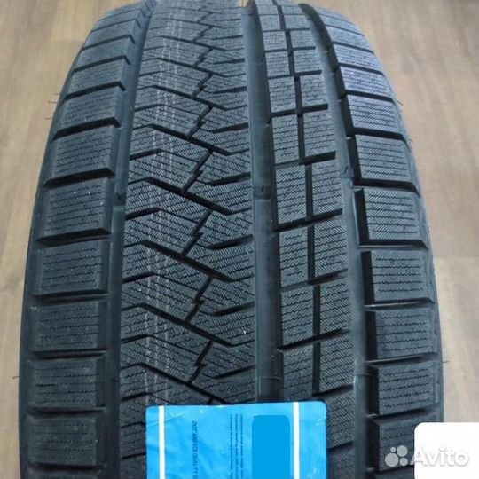 Triangle Trin PL02 225/45 R18