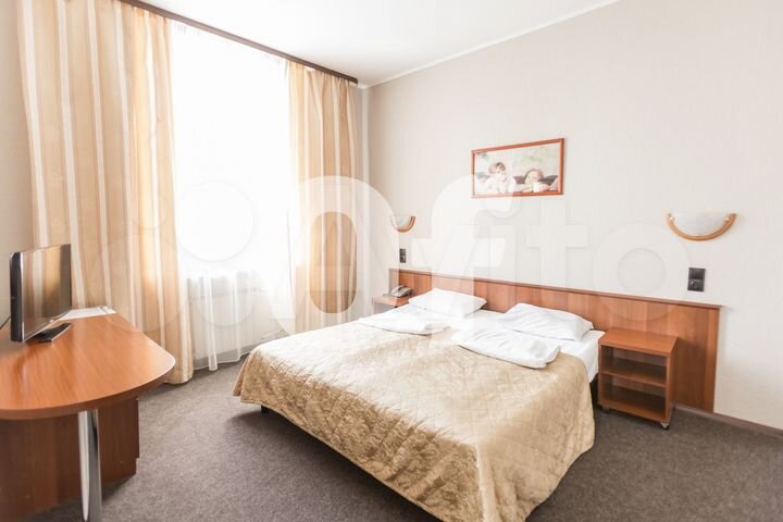 Продам здание, 1730 м²