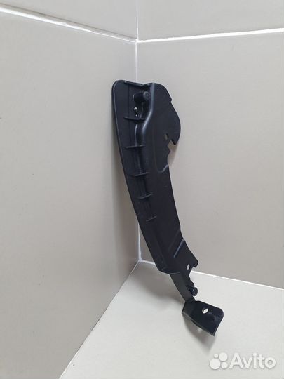 Кронштейн переднего бампера левый Chevrolet Cruze