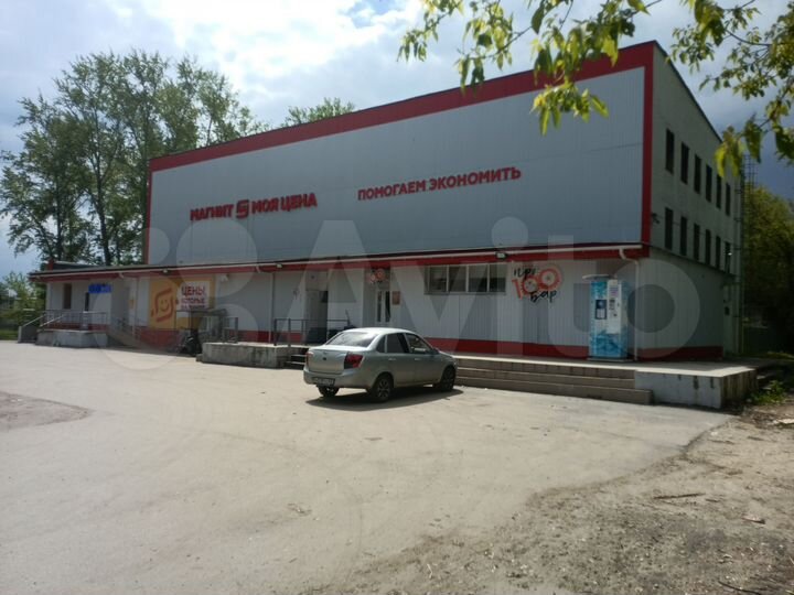 Здание, 1400 м²