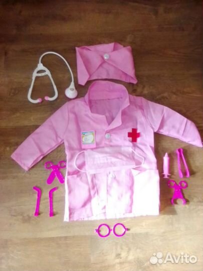 Костюм девочки врача