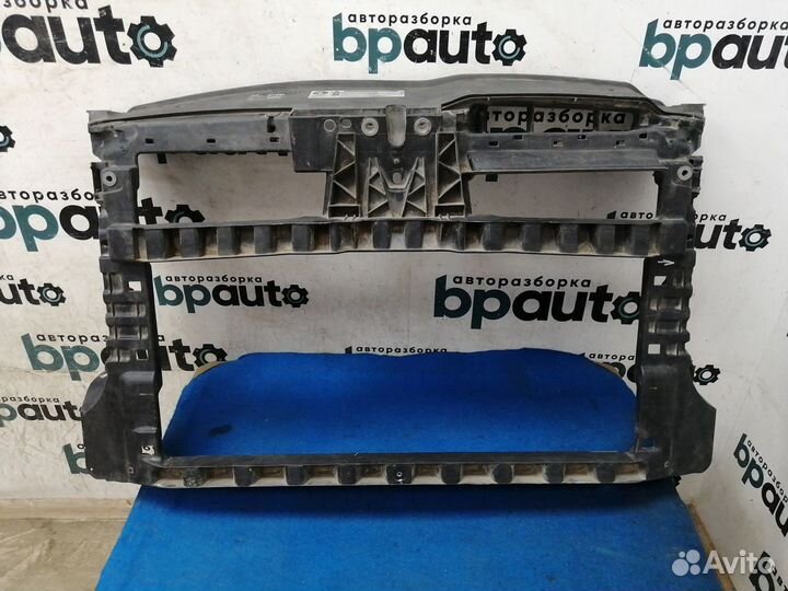 Передняя панель 5K0805588