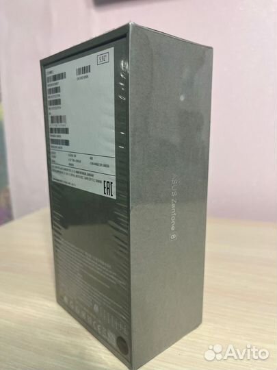 Asus Zenfone 8, 16/256 ГБ