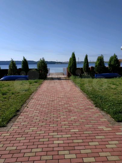 Коттедж 300 м² на участке 7 сот.