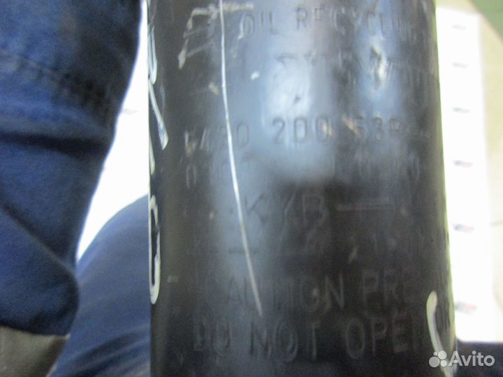 Передний амортизатор Reanult Megane RS