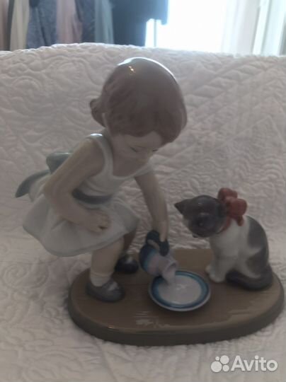 Фарфоровая статуэтка Lladro 1008498