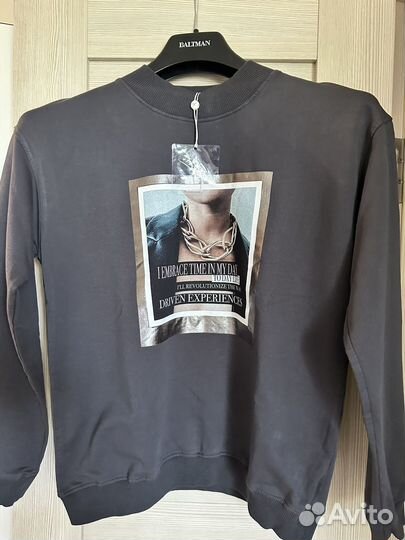 Новая стильная кофта Soga