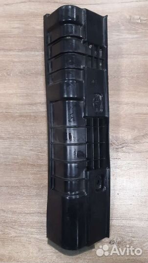 Дефлектор радиатора лев/пр Hyundai Solaris/Kia Rio