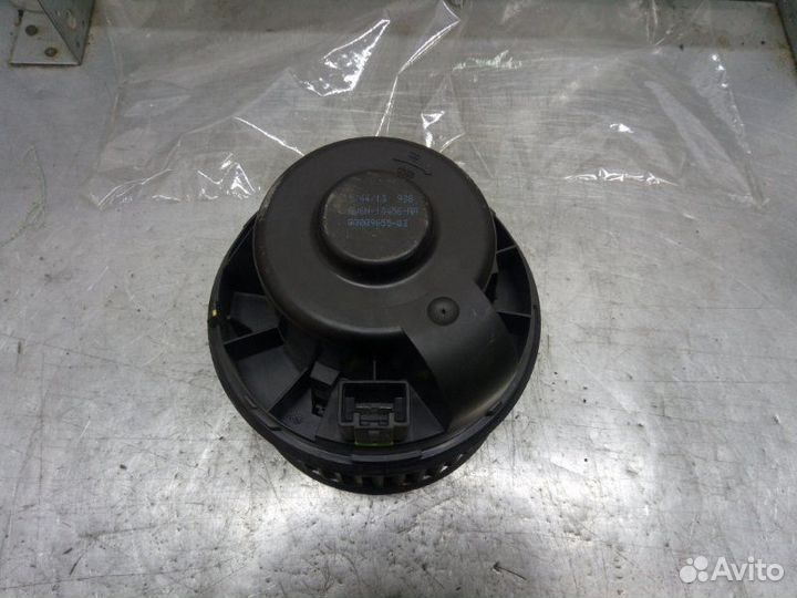 Моторчик отопителя Ford Focus 3 хетчбэк 1.6 105