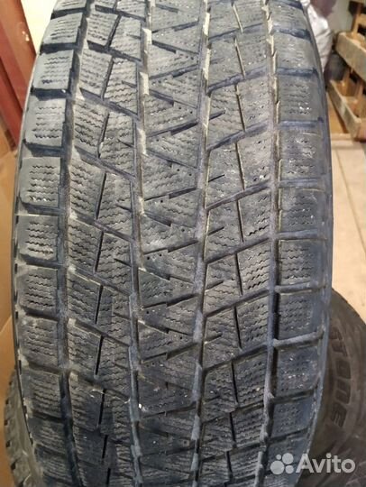 Bridgestone Blizzak DM-V1 265/65 R17