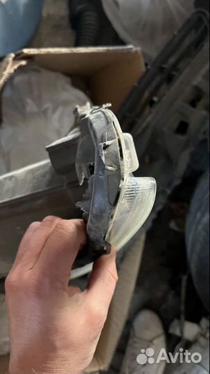 Aqua фара правая