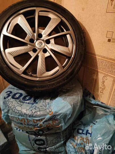 Landsail LS588 235/45 R18 98W