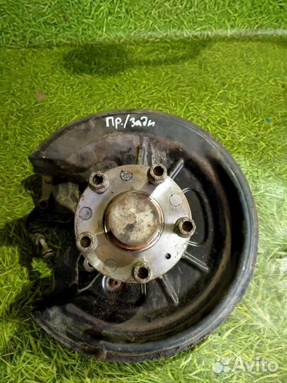 Кулак задний правый для VW golf plus 1.6л 2009г