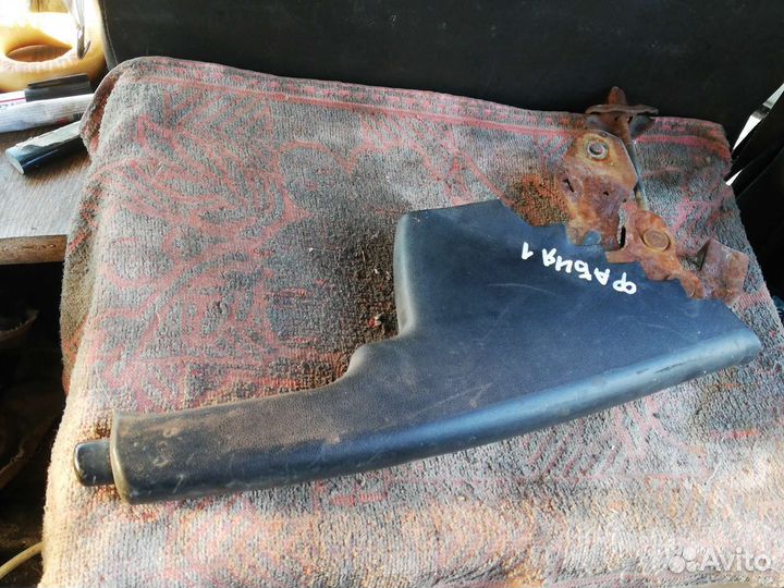 Рычаг ручного тормоза Шкода Фабия 1