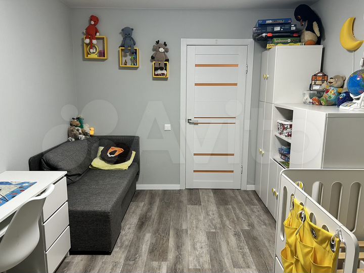 3-к. квартира, 81,6 м², 8/10 эт.