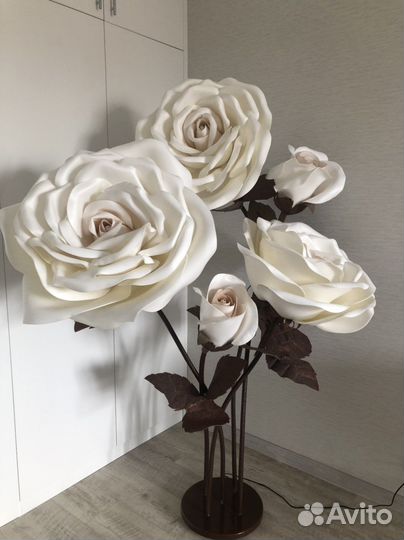 Цветок гигант светильник