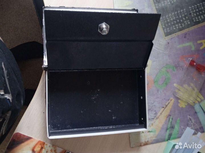 Сейф в виде книги