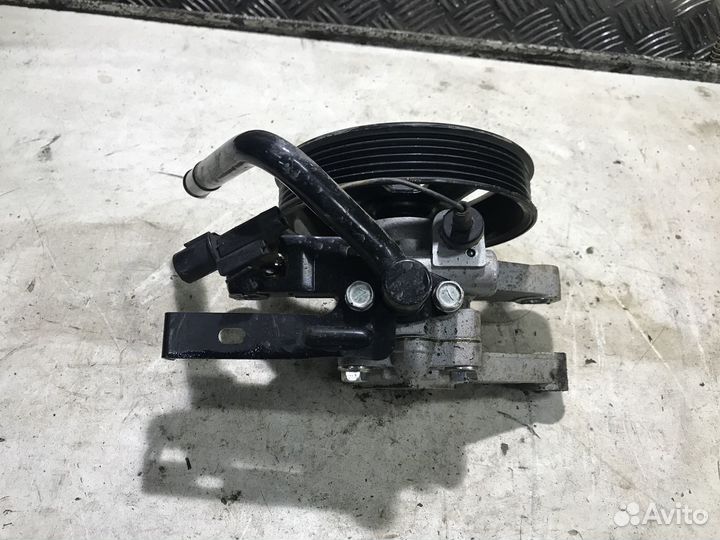 Насос гидроусилителя Kia Cerato 1