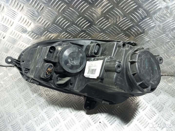 Фара 1K6941006Q Volkswagen Golf 5 (2003-2009)