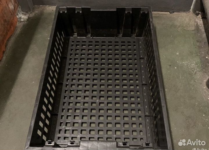 Ящик пластиковый