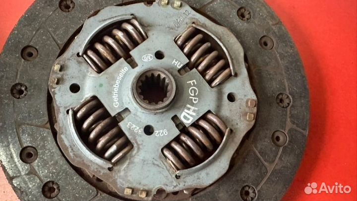 Комплект сцепления Opel Astra H 1.6 Z16XEP 2007