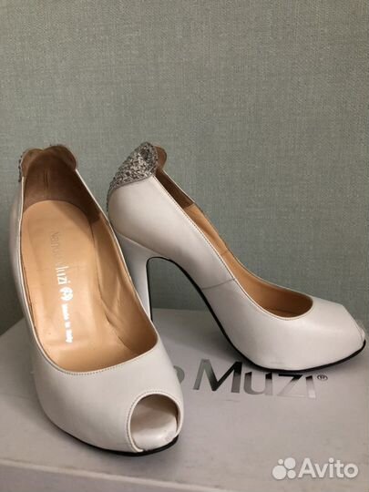Туфли белые