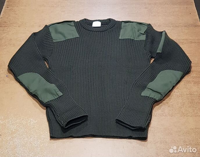 Свитер армии Португалии оригинал, с дефектом новый