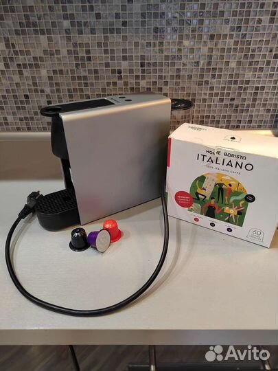 Кофемашина Nespresso essenza mini новая