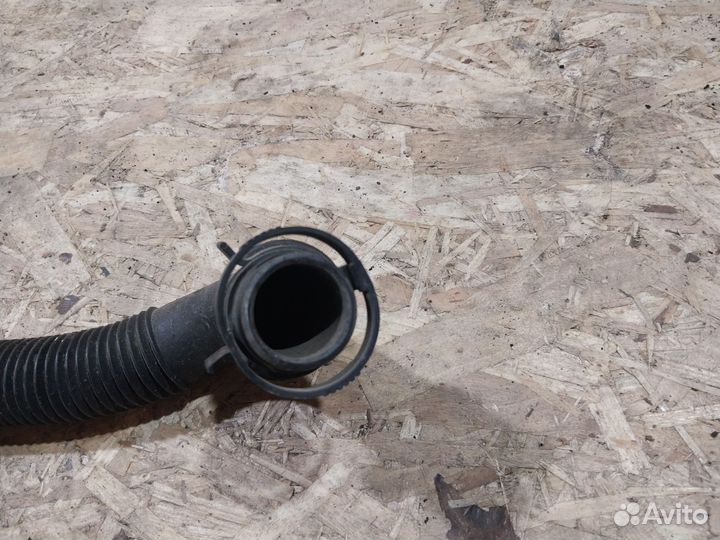 Трубка вентиляции Volkswagen Golf 4