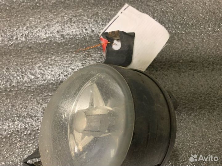 Фара противотуманная правая Skoda Octavia (A5 1Z)