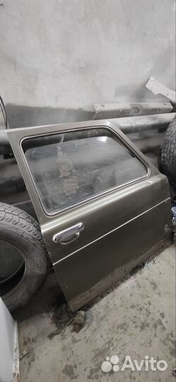 Дверь правая нива