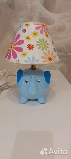 Светильник настольный