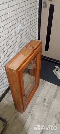 Деревянное окно новое