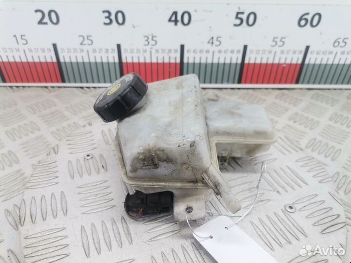 Бачок тормозной жидкости для Opel Zafira B