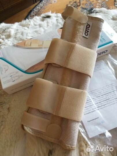 Ортез на лучезапястный сустав правый