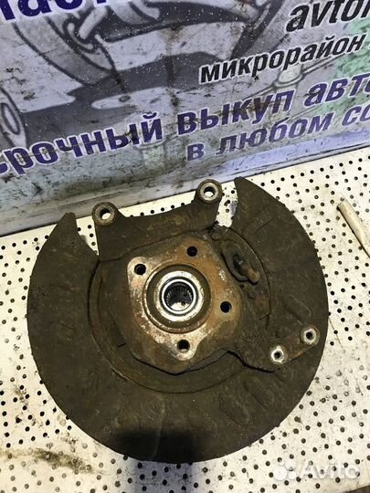 Ступица задняя левая Mazda CX-7