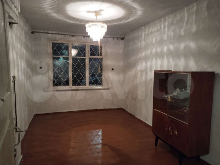 2-к. квартира, 58 м², 1/2 эт.