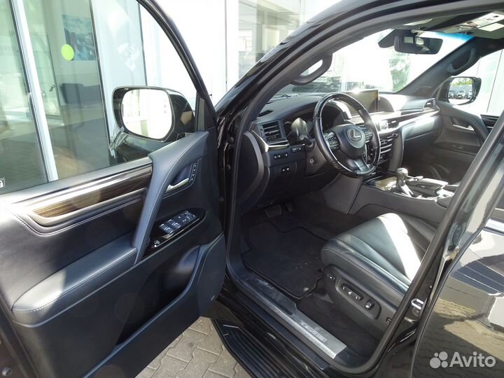 Lexus LX 4.5 AT, 2019, 124 663 км