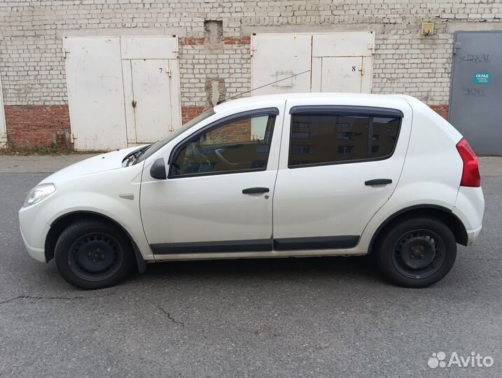 Renault Sandero 1.6 AT, 2011, 143 000 км