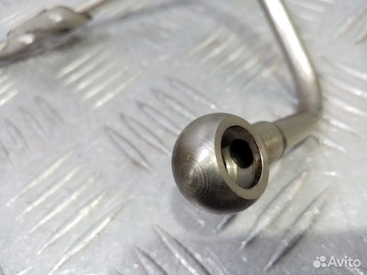 Б/У Трубка масляная турбины Audi#002