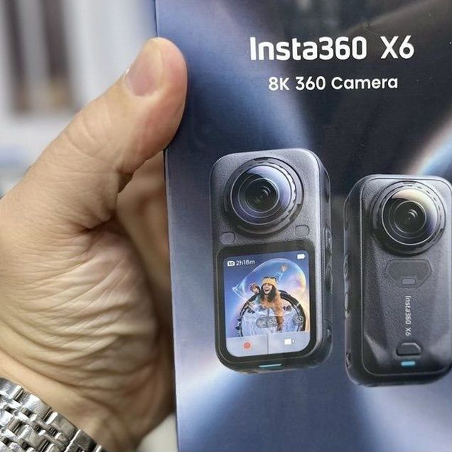 Insta360 X6