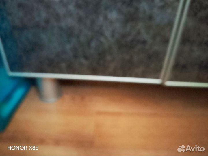 Шкаф двухстворчатый с полками